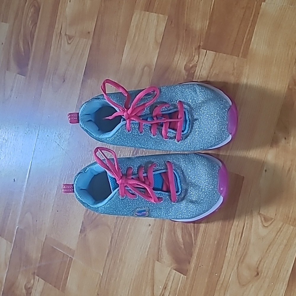 Skechers shoes